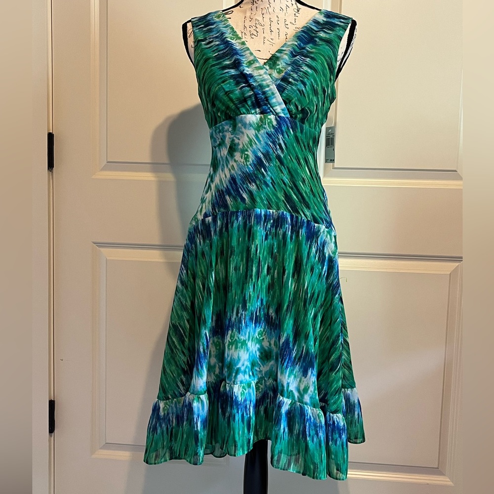 NWT Chris McLaughlin Green Summer Dress - size 4
